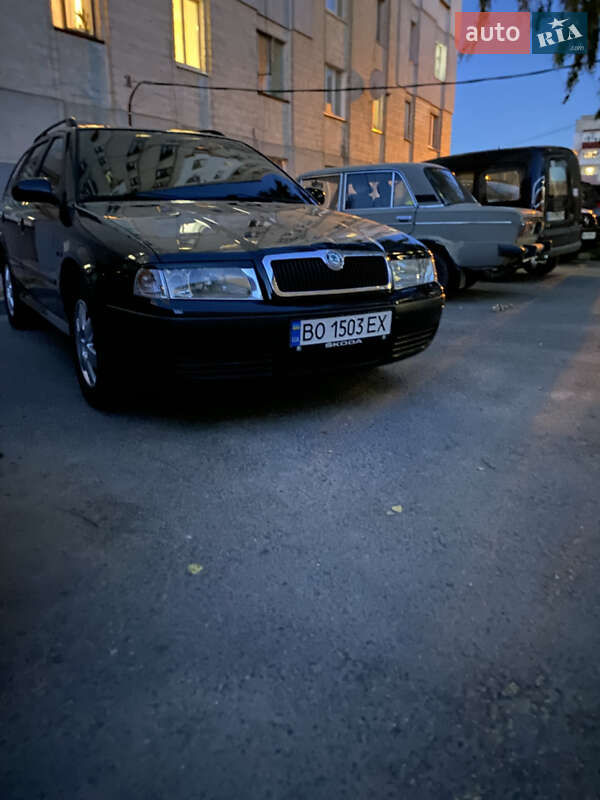 Универсал Skoda Octavia 2009 в Подволочиске