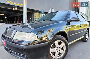 Лифтбек Skoda Octavia 2004 в Киеве