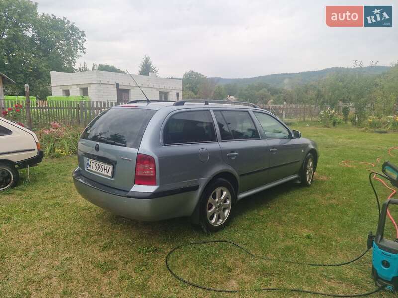 Універсал Skoda Octavia 2002 в Надвірній