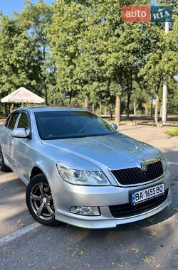 Лифтбек Skoda Octavia 2012 в Кропивницком