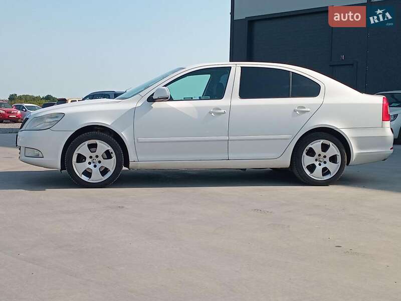 Лифтбек Skoda Octavia 2012 в Львове