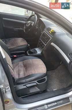 Универсал Skoda Octavia 2010 в 