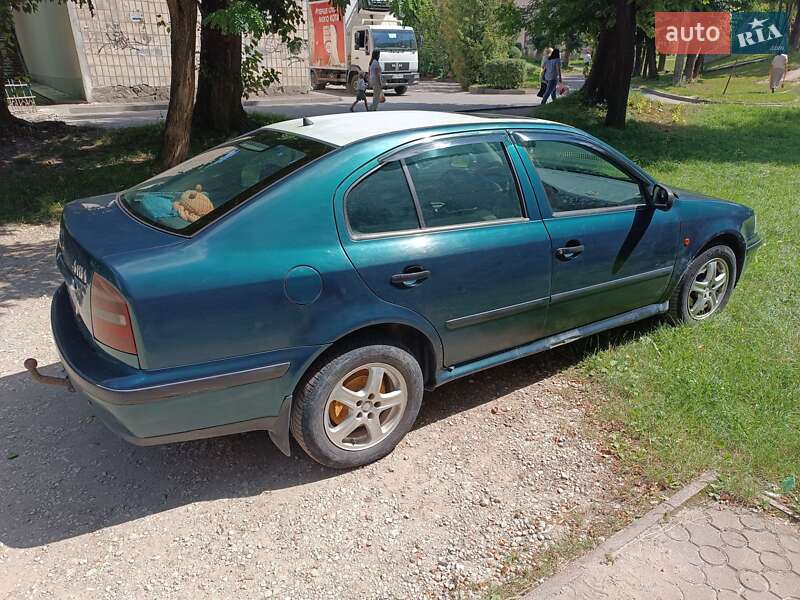 Лифтбек Skoda Octavia 1998 в Тернополе