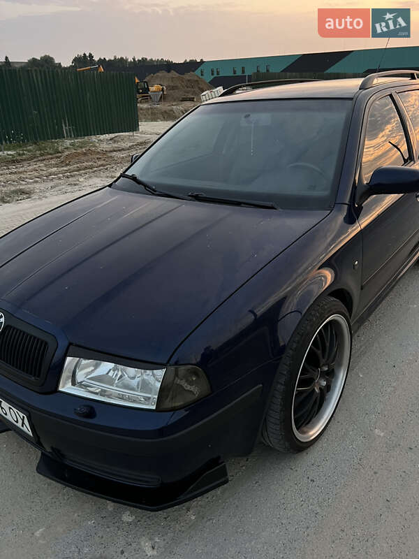 Универсал Skoda Octavia 2003 в Львове