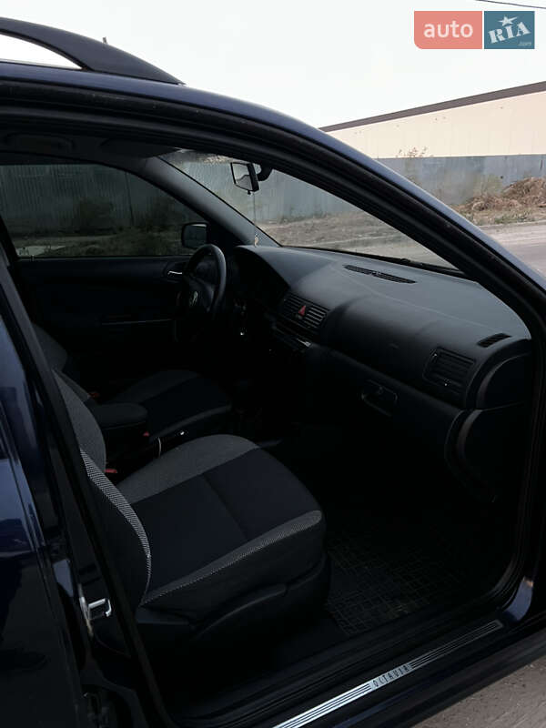 Универсал Skoda Octavia 2003 в Львове