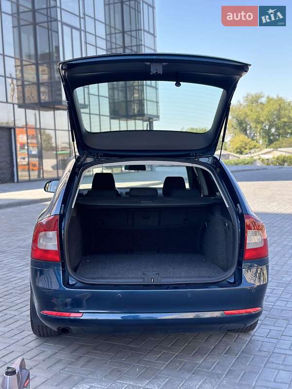 Универсал Skoda Octavia 2012 в Каменском