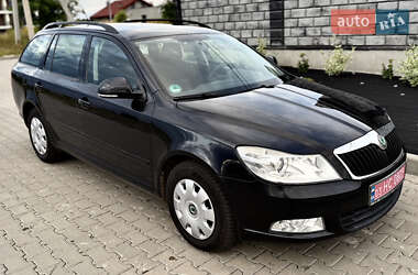 Универсал Skoda Octavia 2009 в Ровно