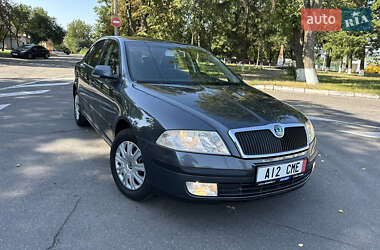 Лифтбек Skoda Octavia 2008 в 