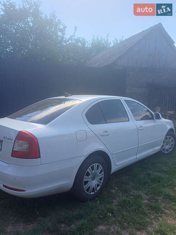 Лифтбек Skoda Octavia 2011 в Чинадиево