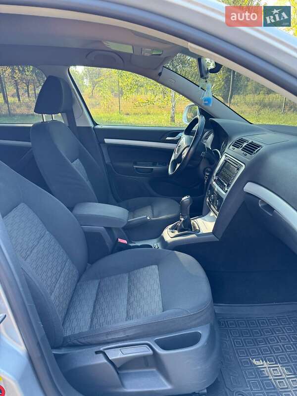 Лифтбек Skoda Octavia 2011 в Кременчуге