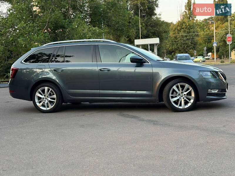 Универсал Skoda Octavia 2017 в Одессе