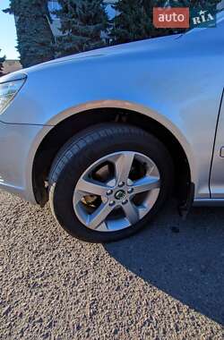Универсал Skoda Octavia 2011 в 