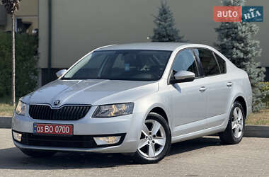 Ліфтбек Skoda Octavia 2016 в Луцьку
