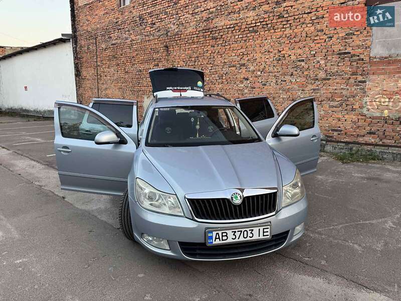 Универсал Skoda Octavia 2009 в Житомире