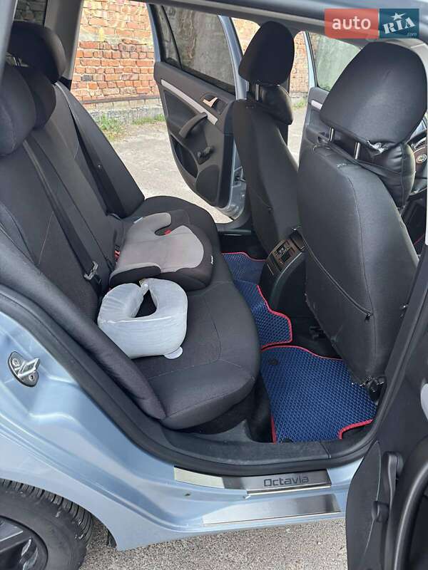 Универсал Skoda Octavia 2009 в Житомире