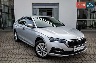 Лифтбек Skoda Octavia 2023 в Мукачево