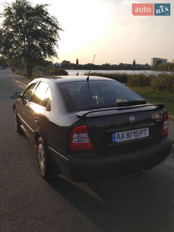 Лифтбек Skoda Octavia 2008 в Киеве
