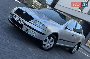 Ліфтбек Skoda Octavia 2006 в Дніпрі
