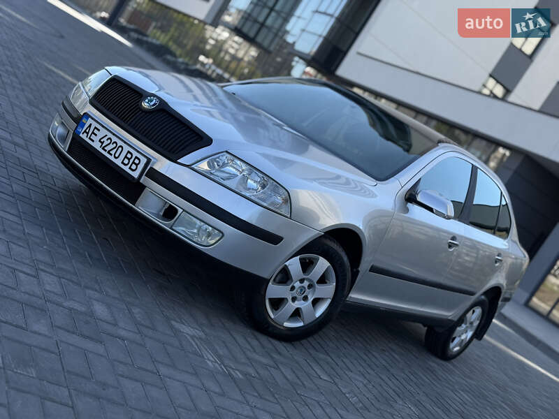 Лифтбек Skoda Octavia 2006 в 