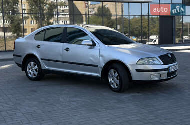 Лифтбек Skoda Octavia 2006 в 