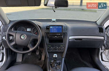Лифтбек Skoda Octavia 2006 в 