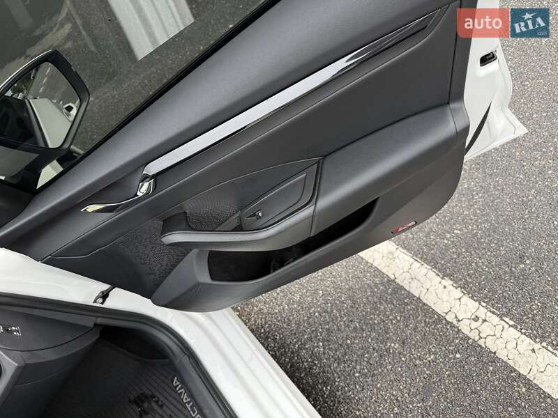 Лифтбек Skoda Octavia 2020 в Песчанке фото 7 Лифтбек Skoda Octavia 2020 в Песчанке