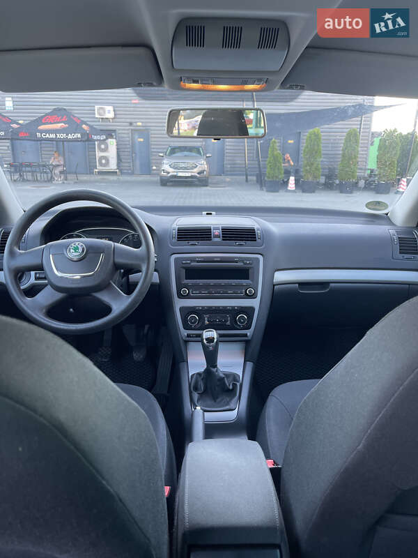 Универсал Skoda Octavia 2012 в Киеве фото 14 Универсал Skoda Octavia 2012 в Киеве