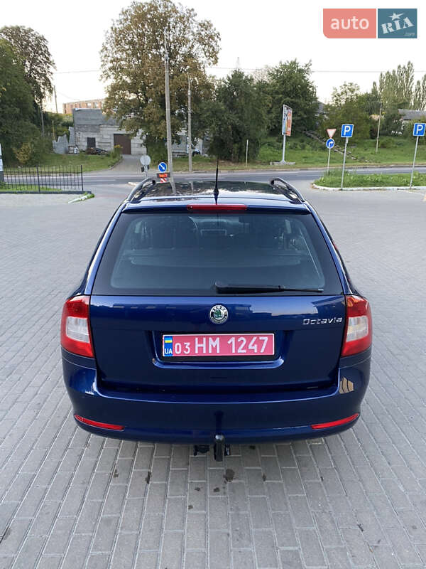 Универсал Skoda Octavia 2010 в Ровно