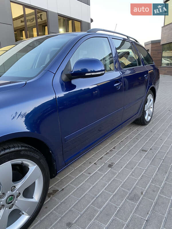 Универсал Skoda Octavia 2010 в Ровно