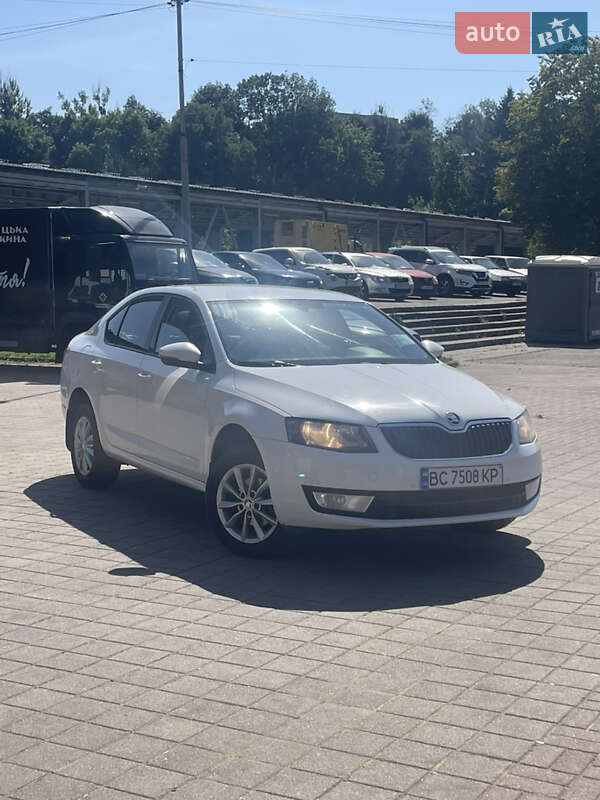 Лифтбек Skoda Octavia 2015 в Львове