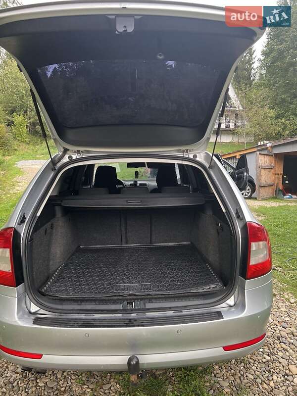 Универсал Skoda Octavia 2009 в Сходнице фото 8 Универсал Skoda Octavia 2009 в Сходнице