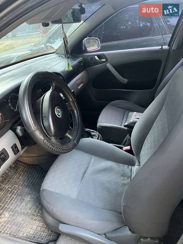 Лифтбек Skoda Octavia 2001 в Кременчуге