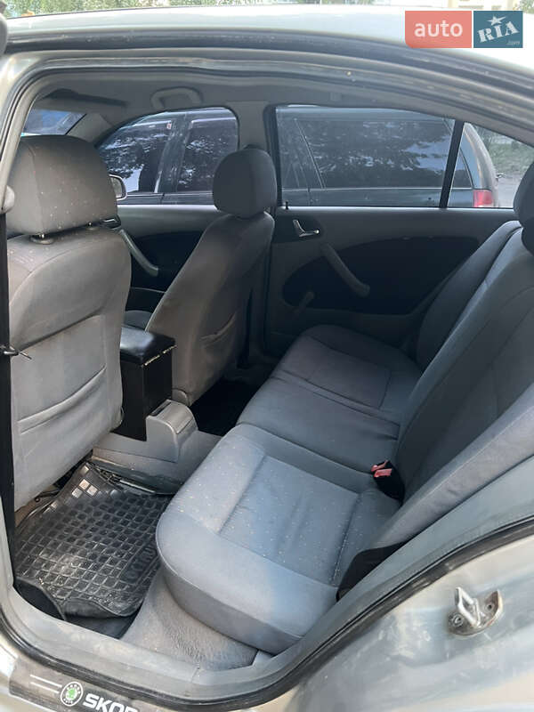 Лифтбек Skoda Octavia 2001 в Кременчуге