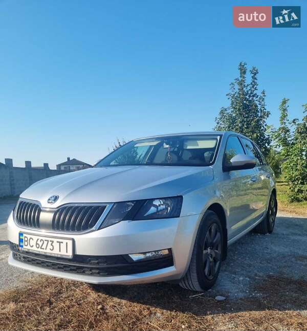 Универсал Skoda Octavia 2018 в Буске фото 4 Универсал Skoda Octavia 2018 в Буске