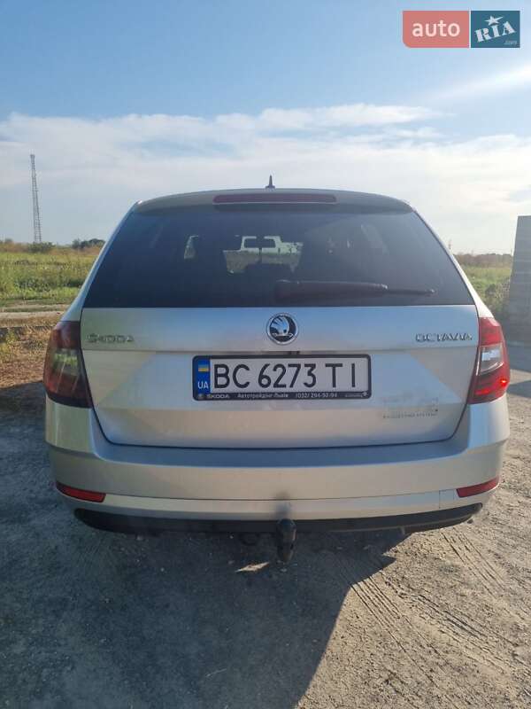 Универсал Skoda Octavia 2018 в Буске фото 12 Универсал Skoda Octavia 2018 в Буске