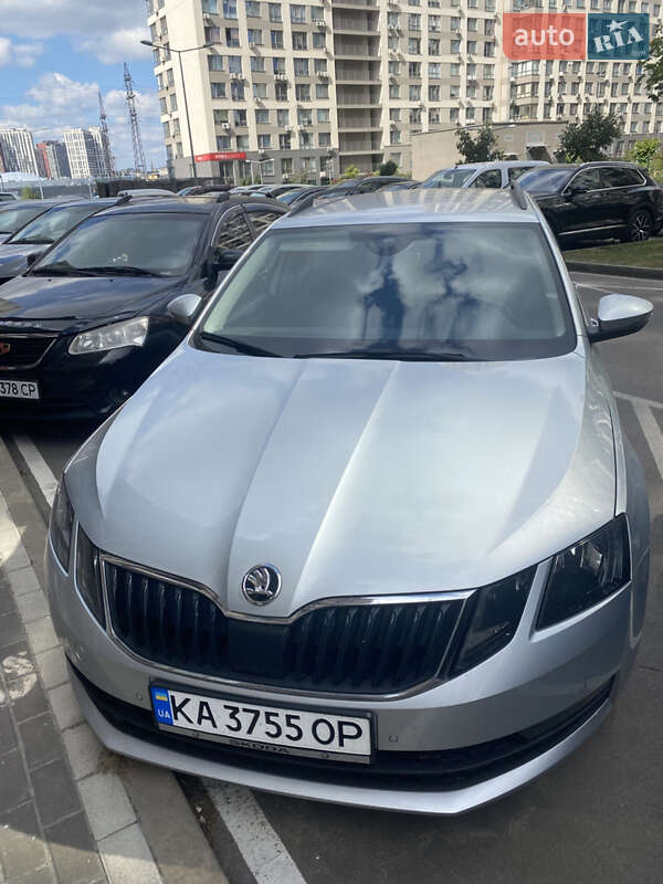 Универсал Skoda Octavia 2018 в Киеве
