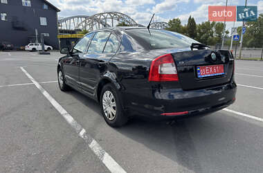 Лифтбек Skoda Octavia 2011 в 