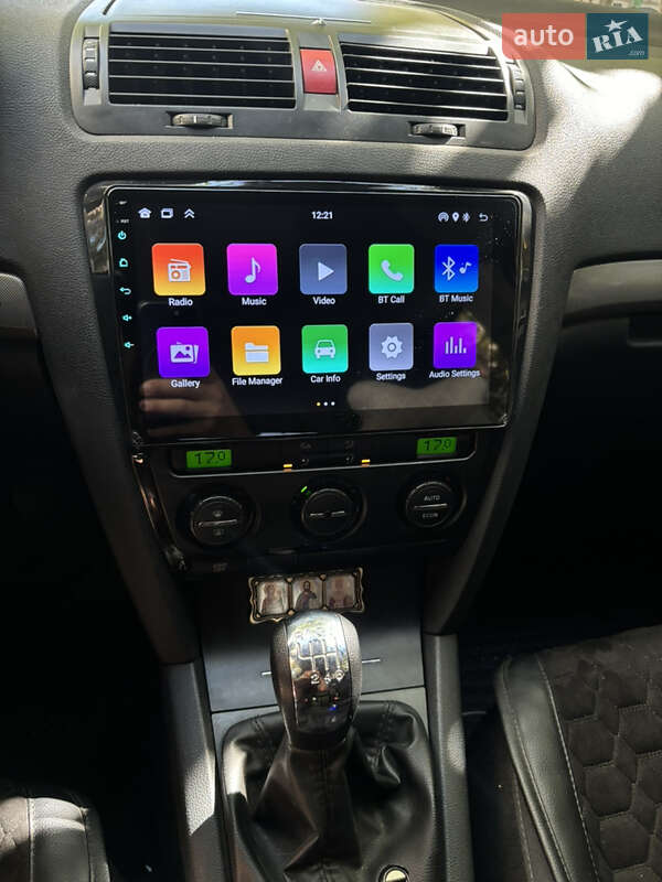 Лифтбек Skoda Octavia 2007 в Одессе