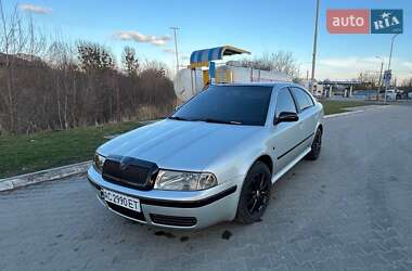 Лифтбек Skoda Octavia 2003 в Вышгороде