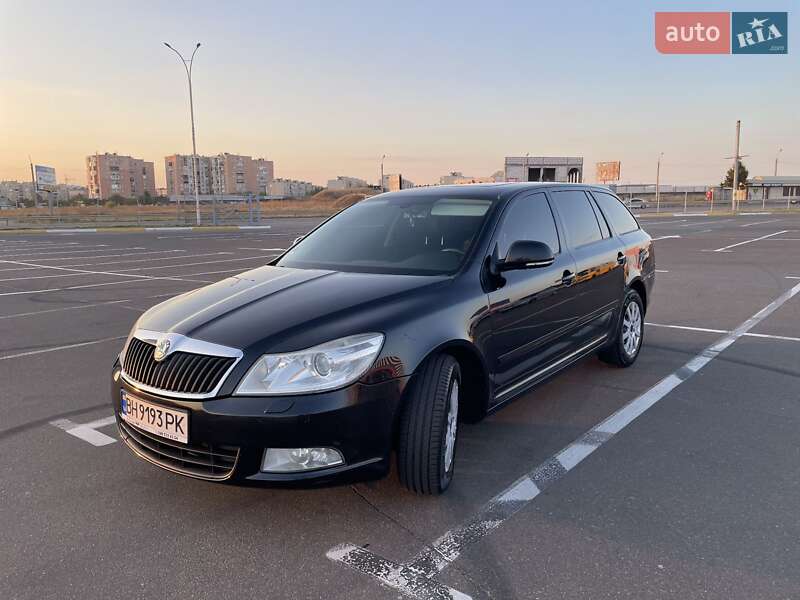 Универсал Skoda Octavia 2011 в 