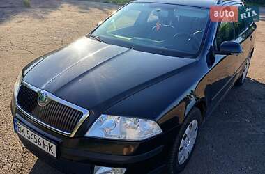 Універсал Skoda Octavia 2004 в Сарнах