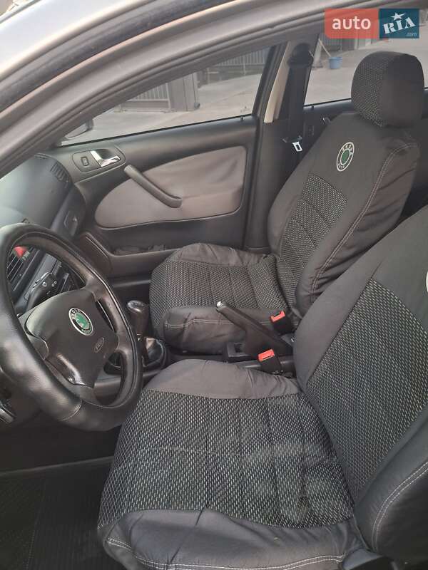 Лифтбек Skoda Octavia 2008 в Львове