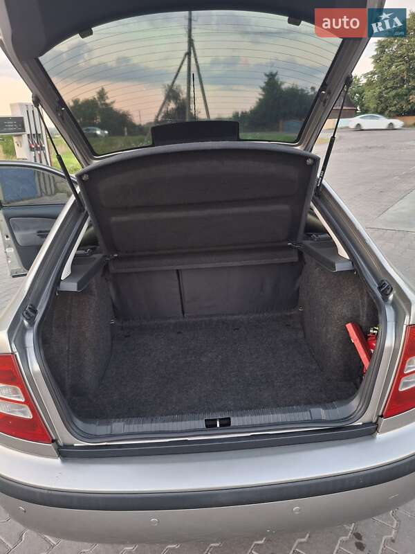 Лифтбек Skoda Octavia 2008 в Львове