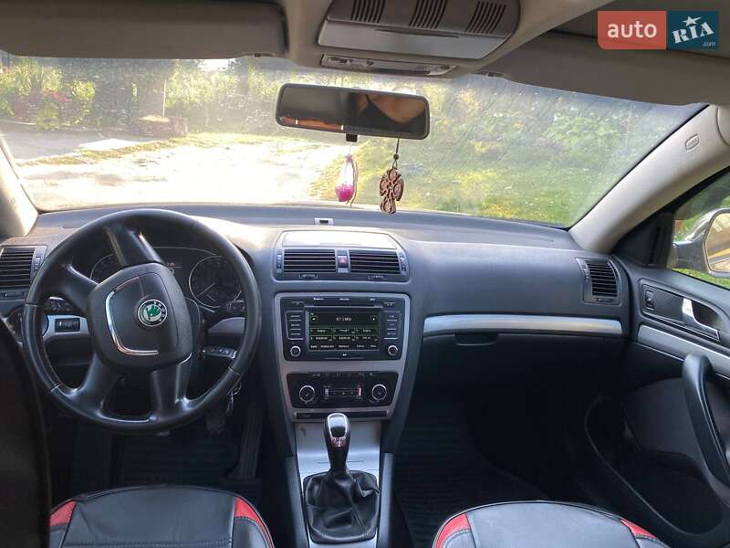 Универсал Skoda Octavia 2011 в Подгайцах