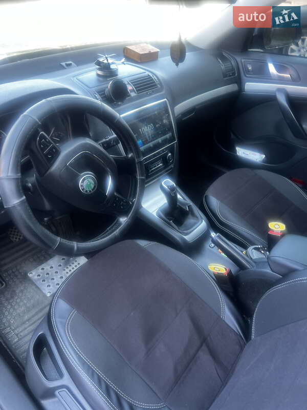 Універсал Skoda Octavia 2011 в Яремчі