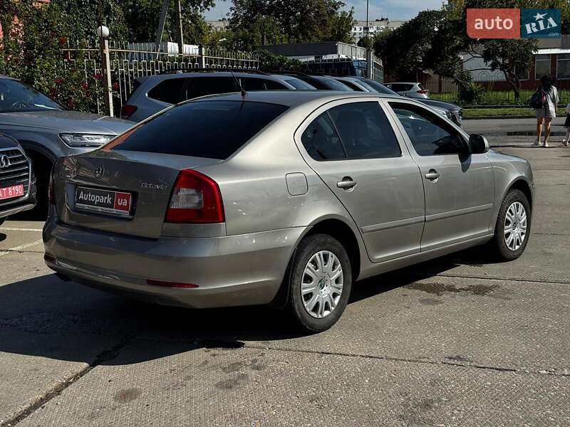 Лифтбек Skoda Octavia 2009 в Харькове