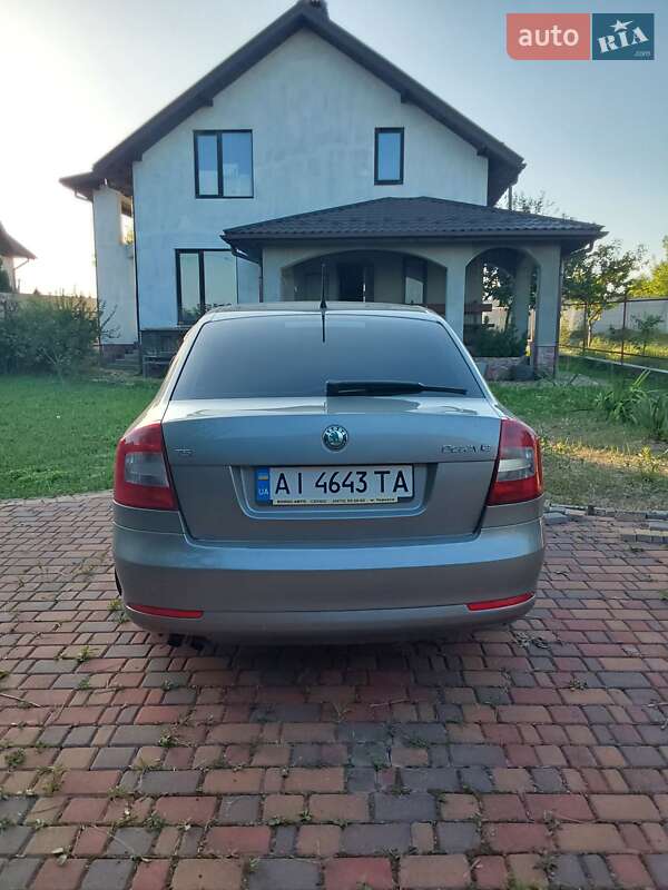 Лифтбек Skoda Octavia 2013 в Петропавловской Борщаговке
