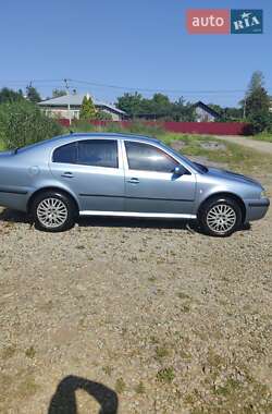 Лифтбек Skoda Octavia 2005 в 