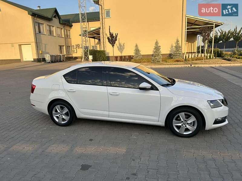 Лифтбек Skoda Octavia 2019 в Луцке