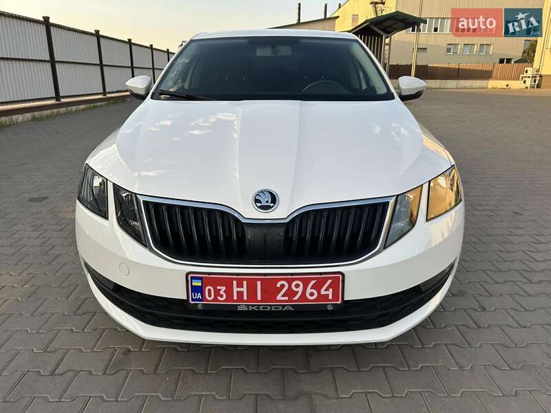 Лифтбек Skoda Octavia 2019 в Луцке